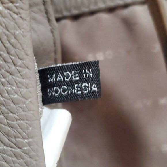 Marc By Marc Jacobs Classic‎ Q Isabelle Cement Leather Cross Body Bag Purse - Picture 9 of 10